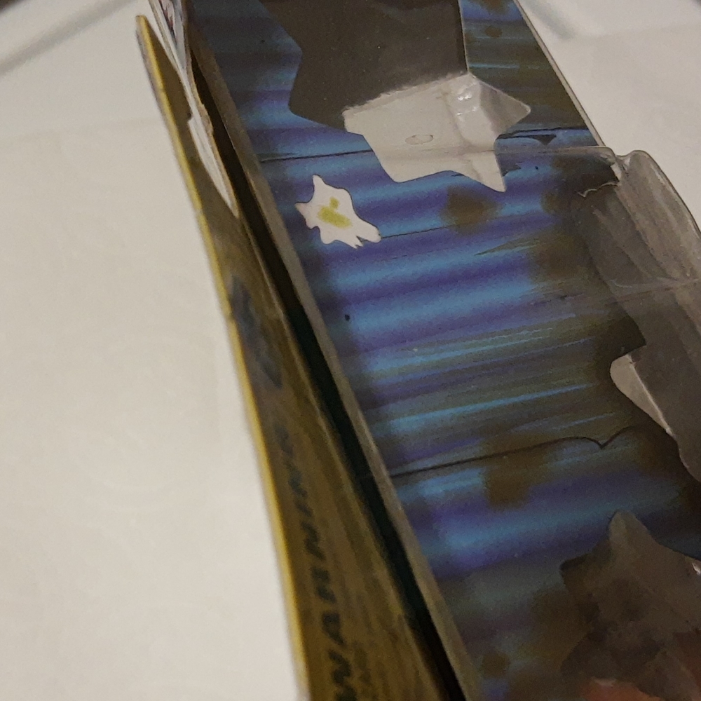 The Ugglys Pet Shop Series 1 Exclusive Gross Goldfish Collectible (Box Damage) - Picture 11 of 12